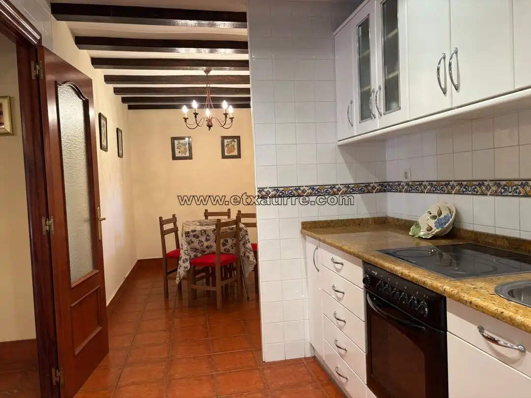 Cuina de Finca rústica en venda en Laudio / Llodio amb Calefacció i Moblat