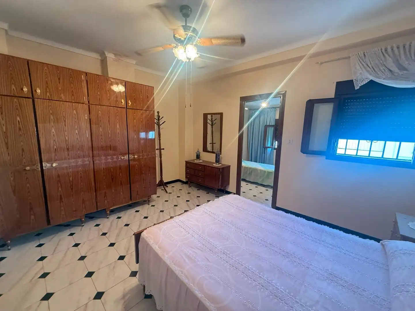Habitación de Casa o chalet en venta en Alameda con Terraza, Trastero y Amueblado