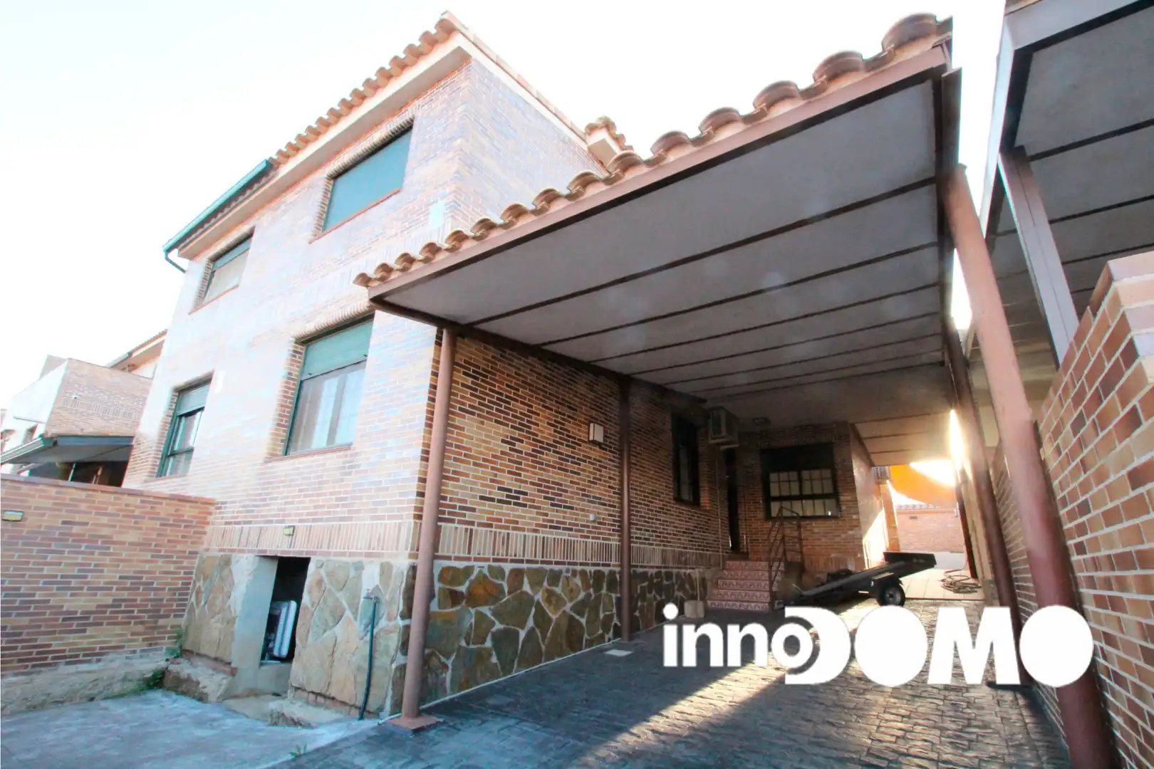 Vista exterior de Casa adosada en venta en Argés con Aire acondicionado, Calefacción y Jardín privado