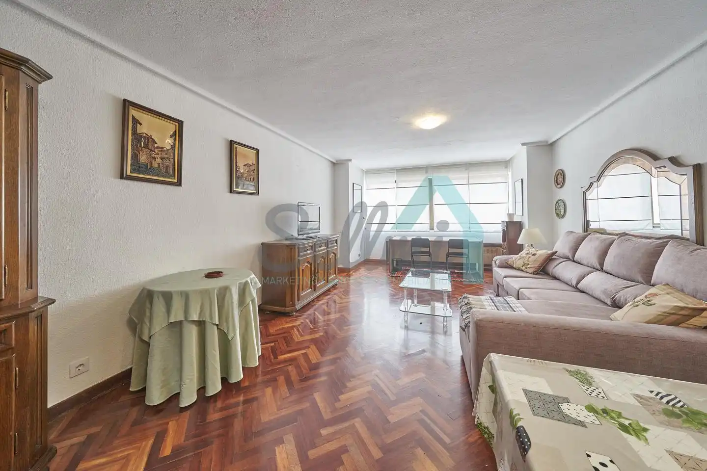 Flat with lift to rent in Calle Pérez de Ayala