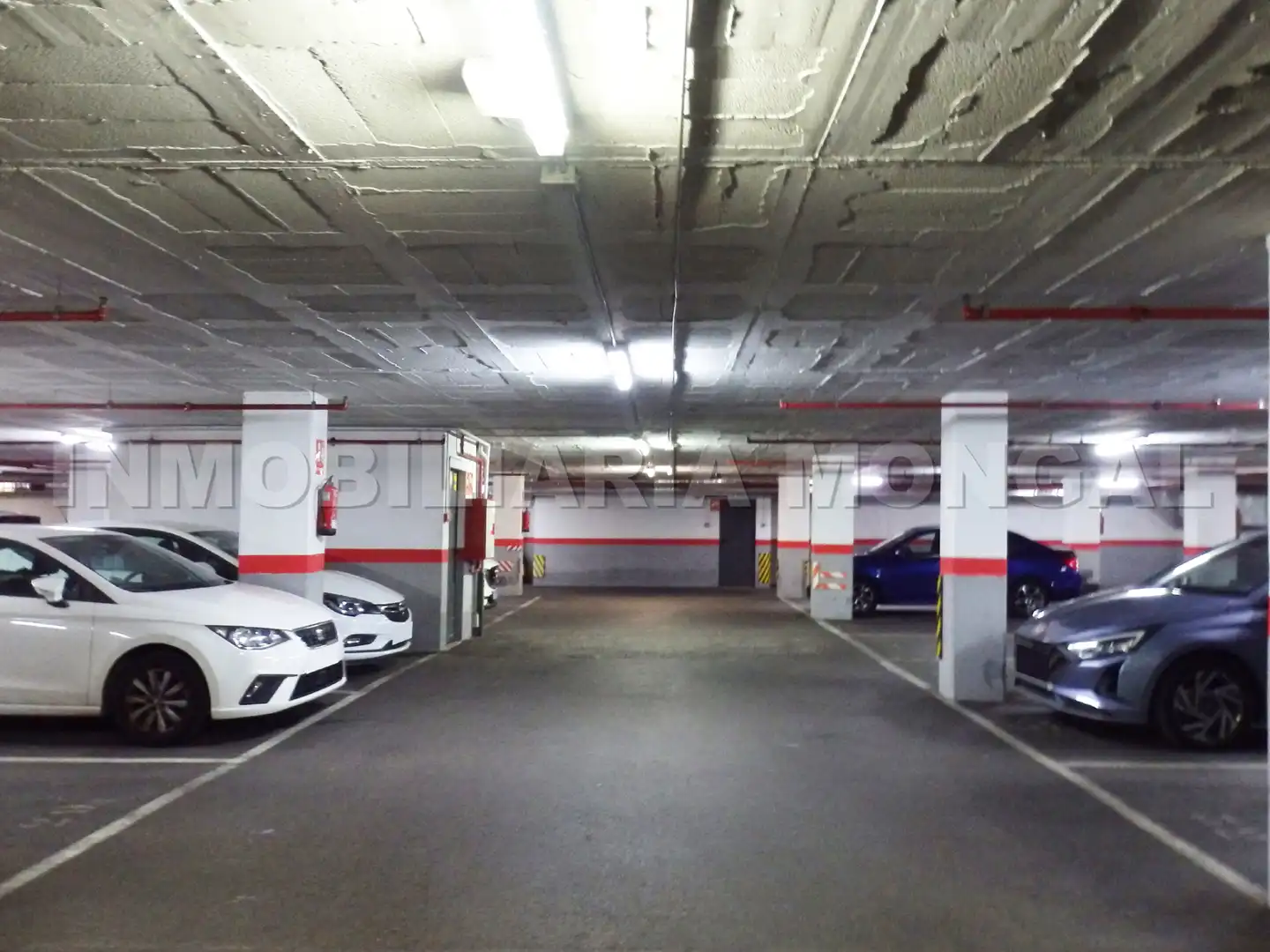 Parkplatz von Garage zum Verkauf in Marianao
