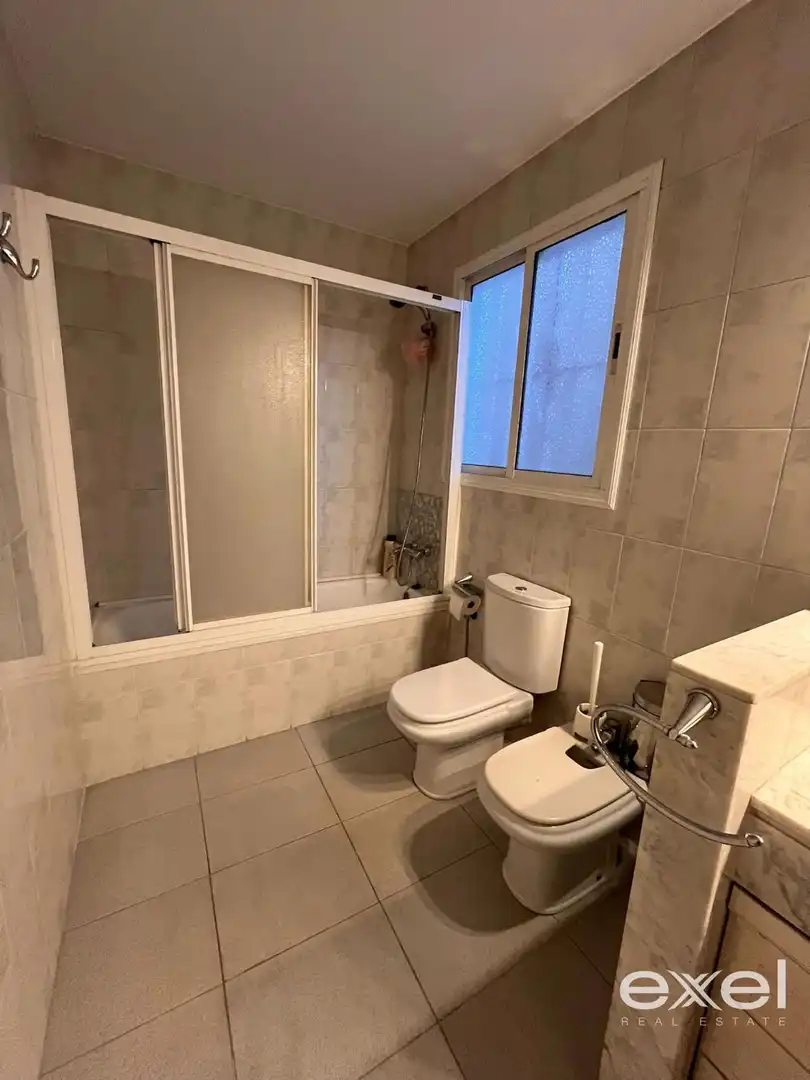 Bathroom of Houses for sale in Sant Joan Despí  with Air Conditioner, Heating and Terrace