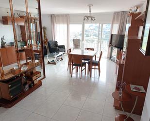 Sala d'estar de Pis en venda en Santa Susanna amb Calefacció, Alarma i Piscina comunitària