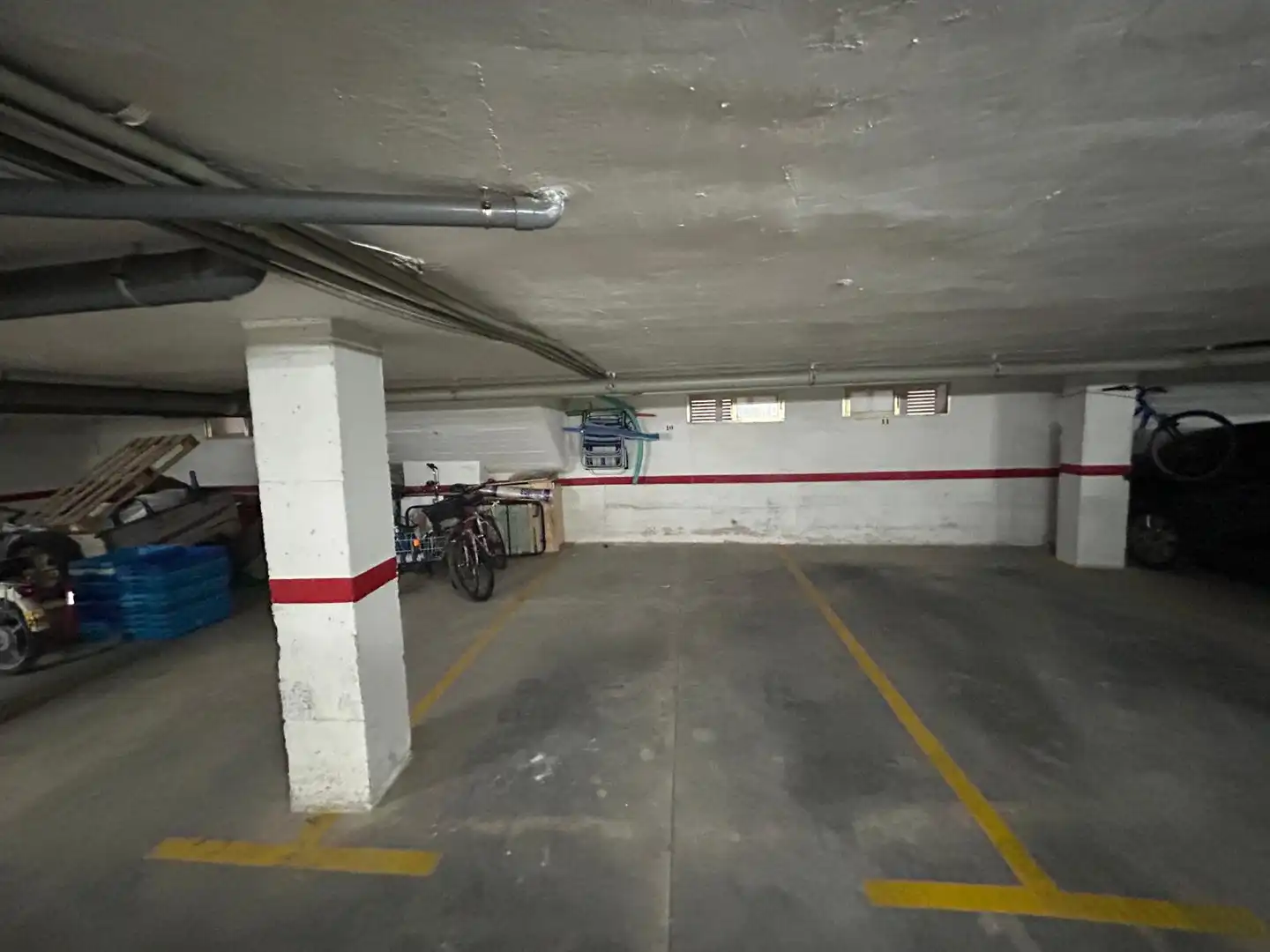 Parkplatz von Wohnung zum Verkauf in San Pedro del Pinatar mit Möbliert, Mikrowelle und Fernseher