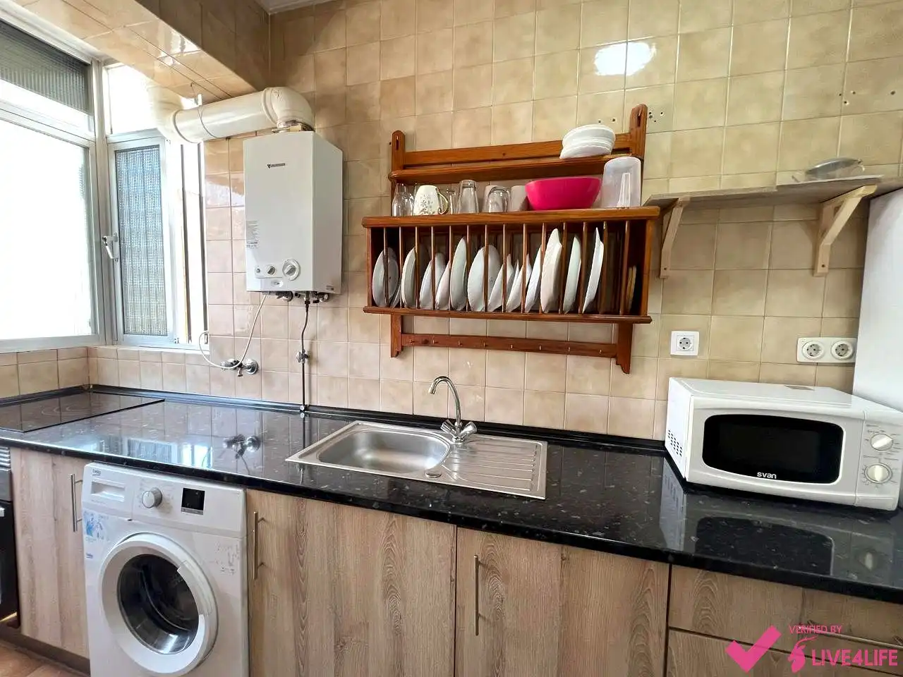 Cocina de Piso para compartir en Sevilla con Aire acondicionado, Calefacción y Amueblado