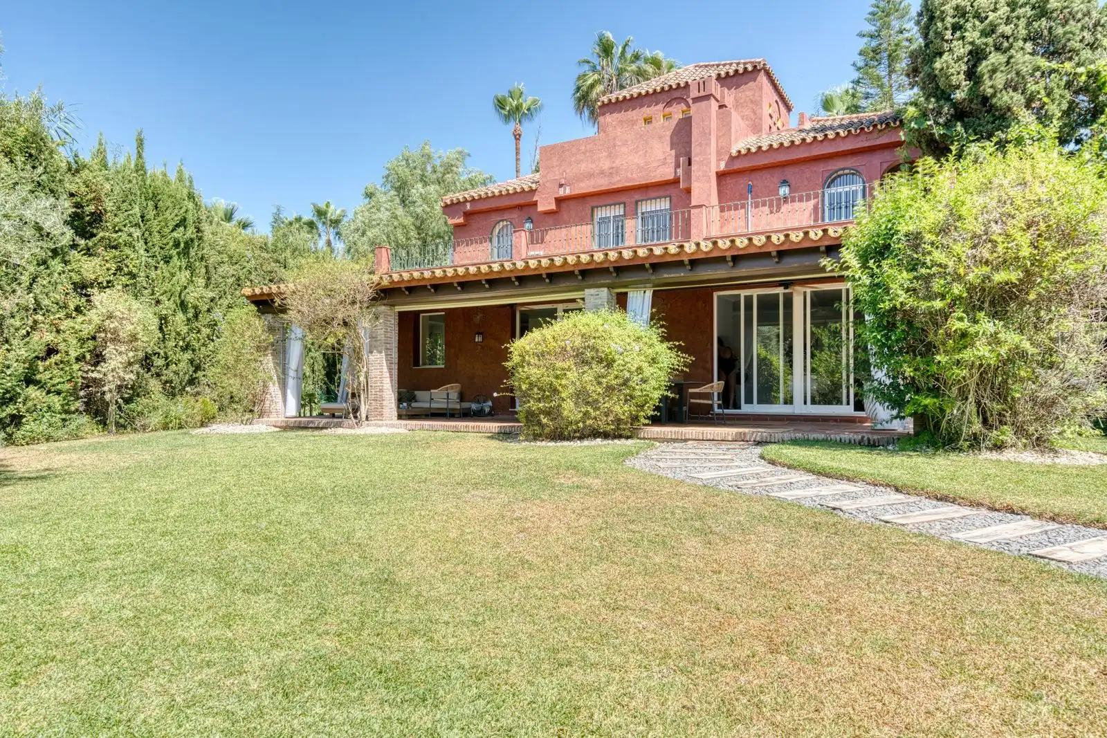 Exterior view of Houses for rent in Marbella  with Air Conditioner, Private garden and Swimming Pool