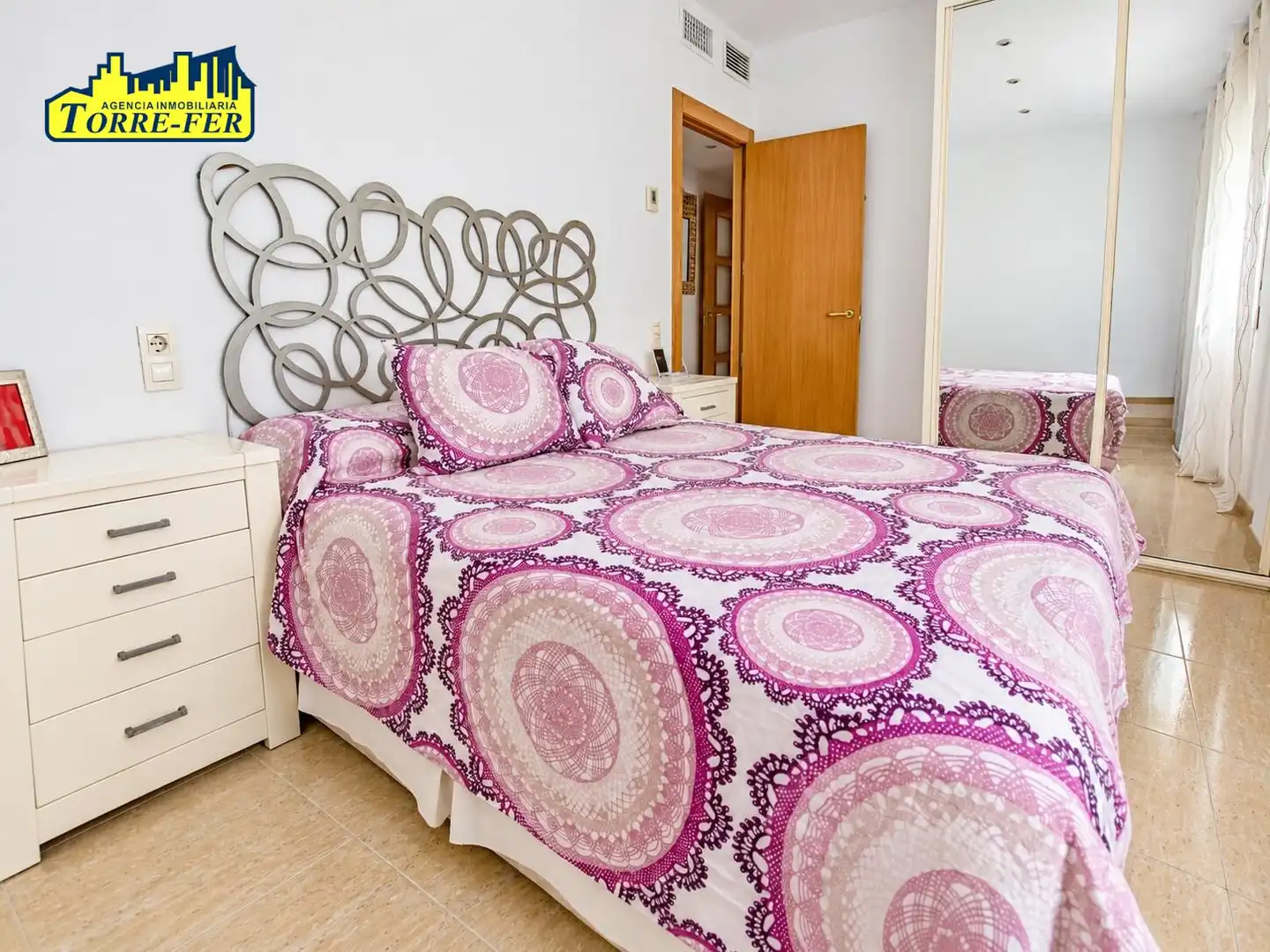 Flat with lift for sale in LEONOR DE AQUITANIA 1, imagen 9