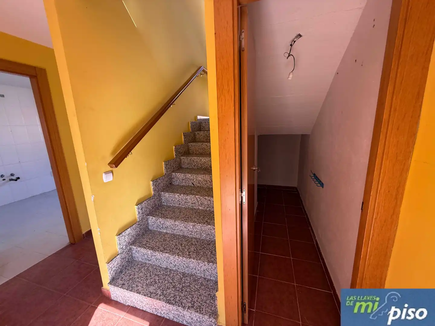 Casa adosada en venda en Corcos amb Calefacció, Jardí privat i Parquet