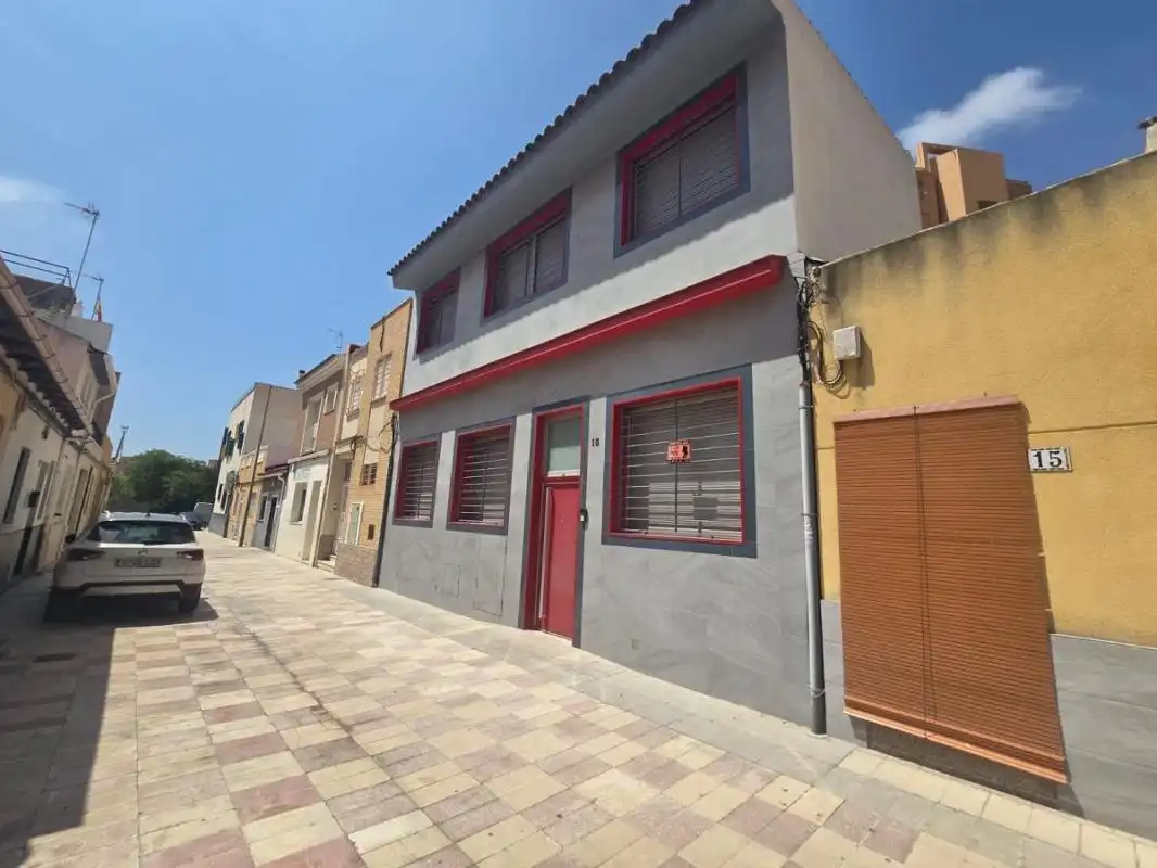 Edifici en venda a Calle la Asunción, Barrio de San Blas