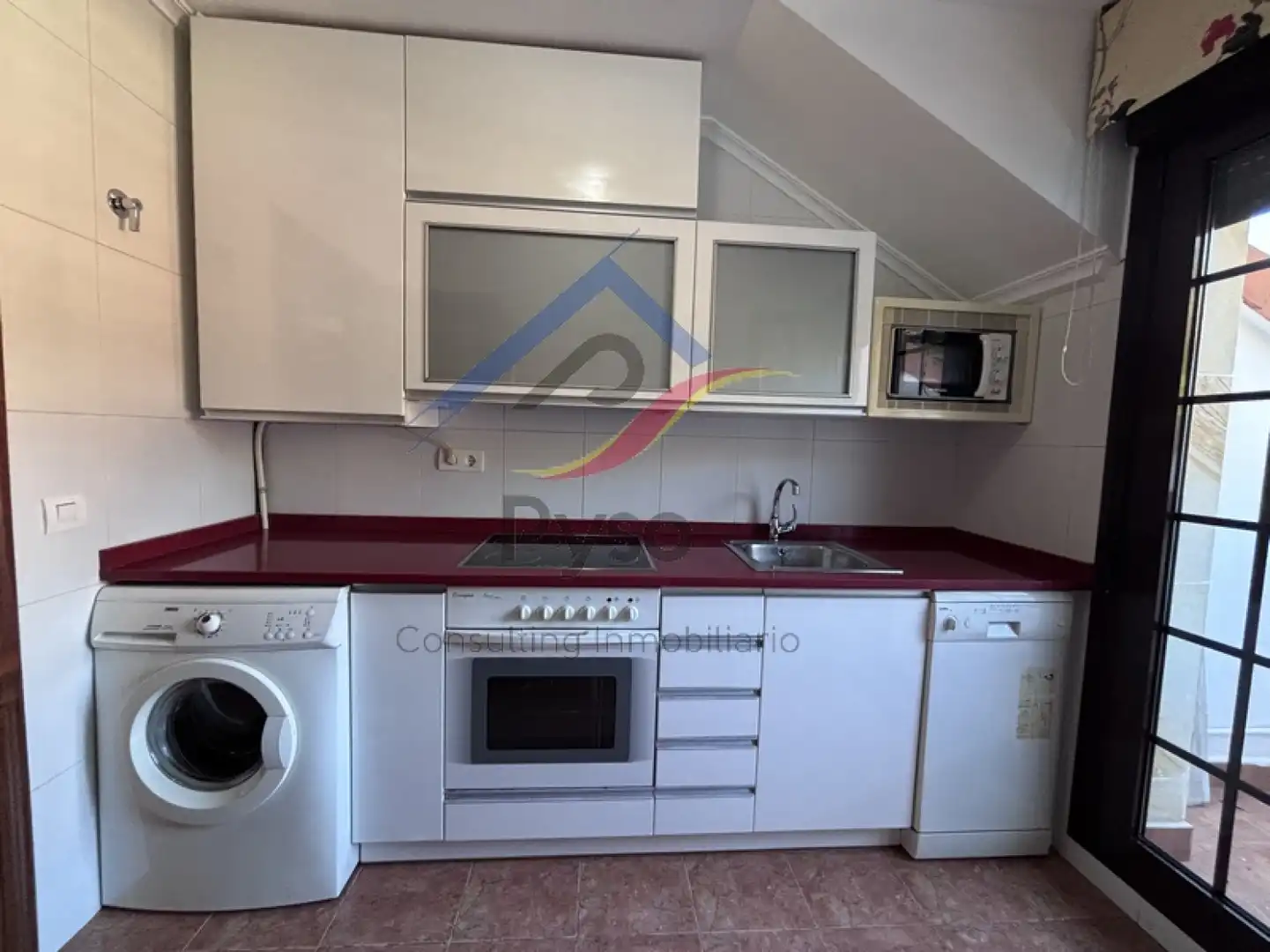 Cuina de Àtic en venda en Limpias amb Calefacció, Parquet i Traster