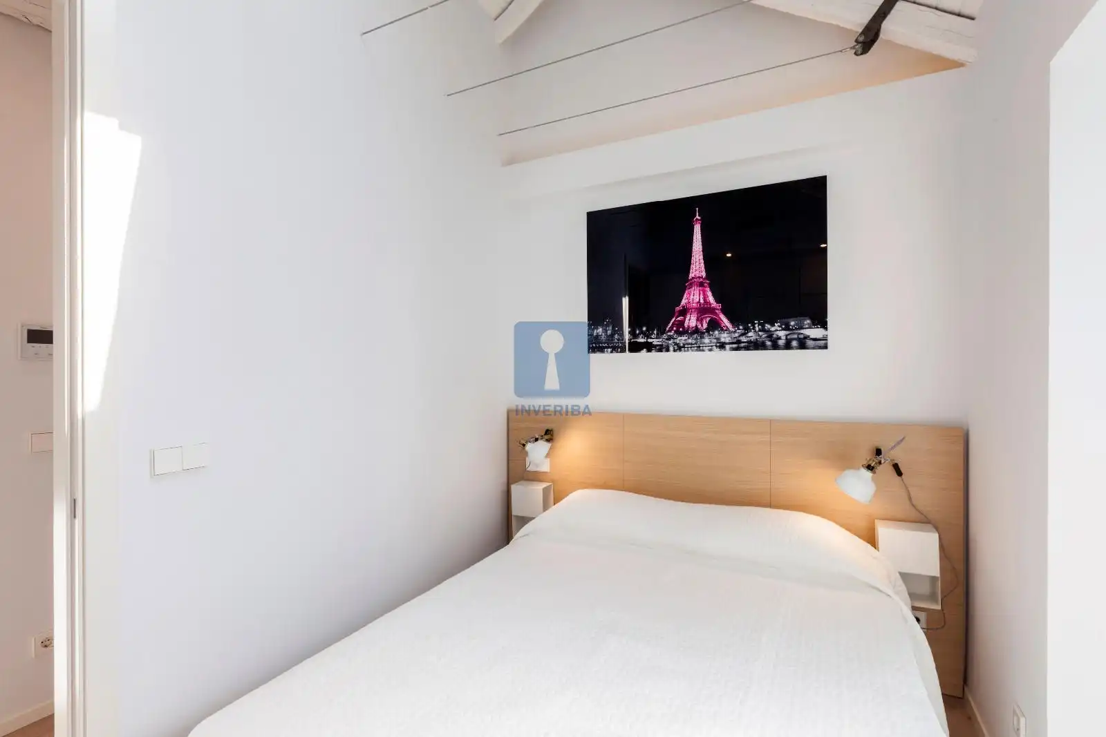 Bedroom of Attic for rent in Madrid  with Air Conditioner, Heating and Parquet flooring