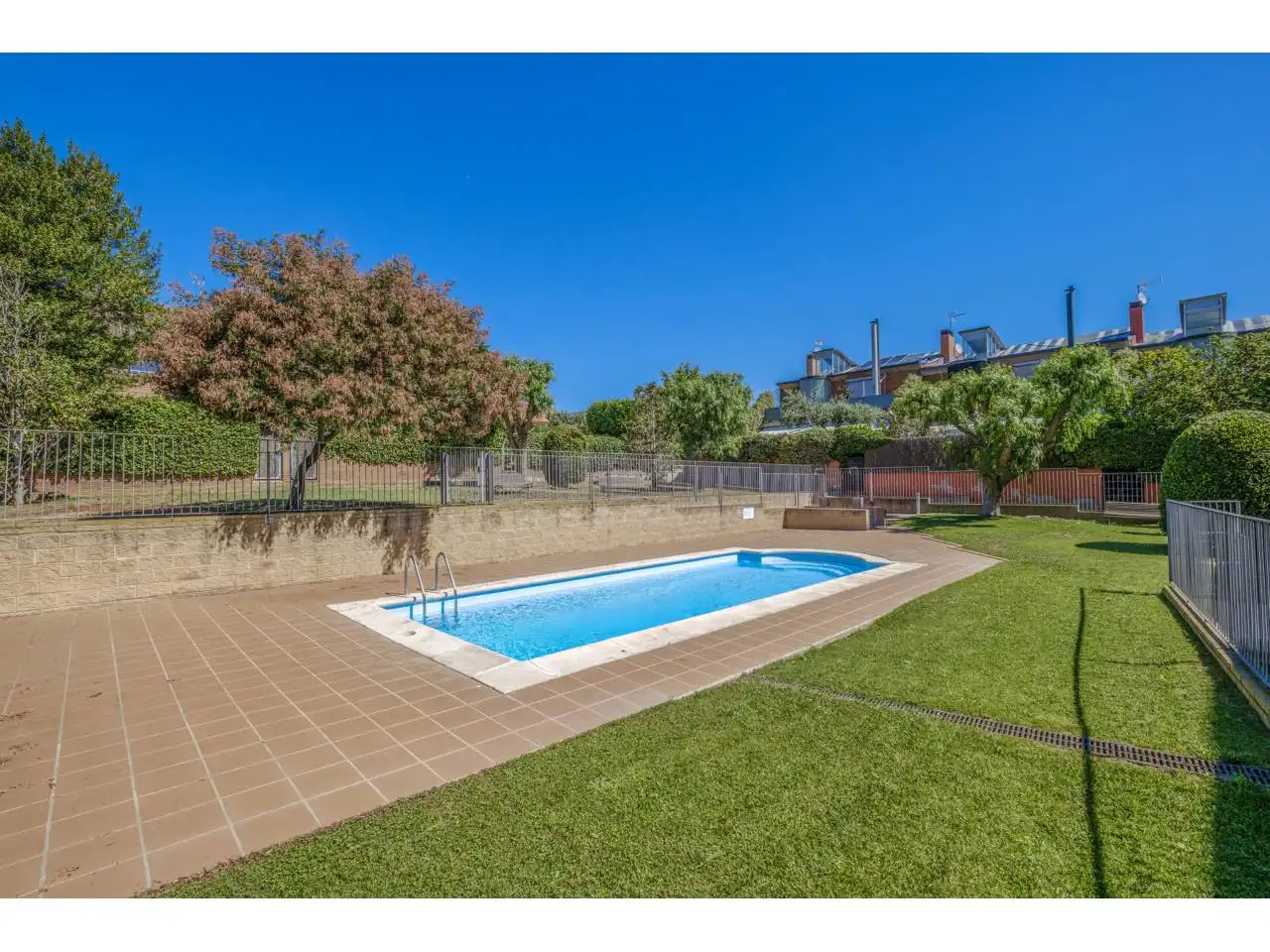 Piscina de Casa o xalet en venda en Matadepera amb Calefacció, Jardí privat i Terrassa