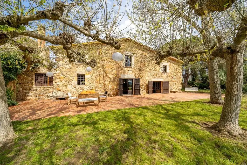 Casa rústica amb piscina en venda a Llagostera, imagen 4