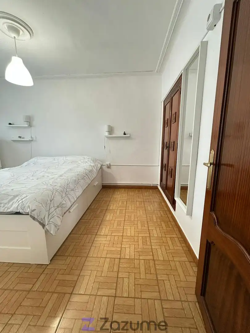 Bedroom of Flat for rent in Langreo  with Heating, Furnished and Oven