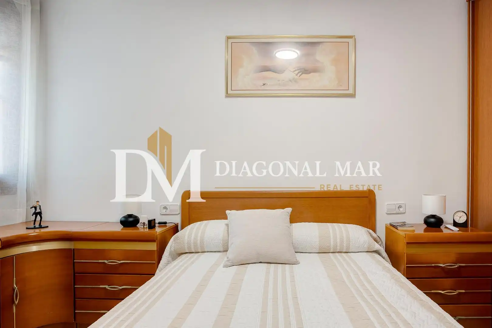 Schlafzimmer von Einfamilien-Reihenhaus zum Verkauf in Barcelona mit Terrasse