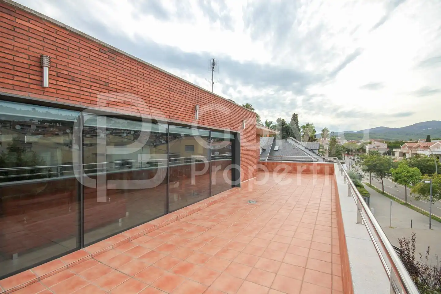 Terraza de Casa o chalet en venta en Viladecans con Aire acondicionado, Calefacción y Jardín privado