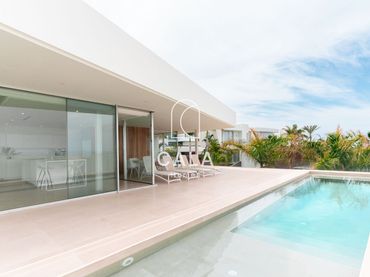Casa con piscina in vendita a Calle Josefina de la Torre