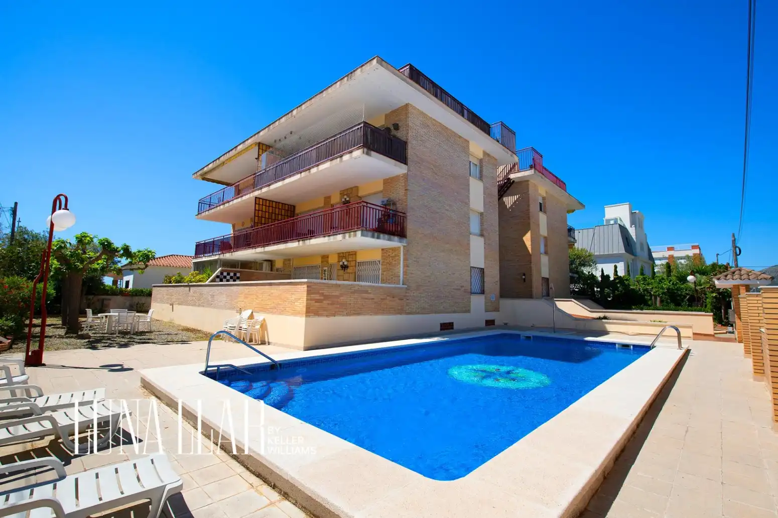 Piscina de Piso en venta en Castelldefels con Parquet