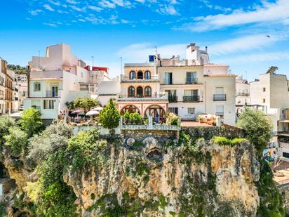 Exterior view of Single-family semi-detached for sale in Istán  with Air Conditioner, Heating and Terrace