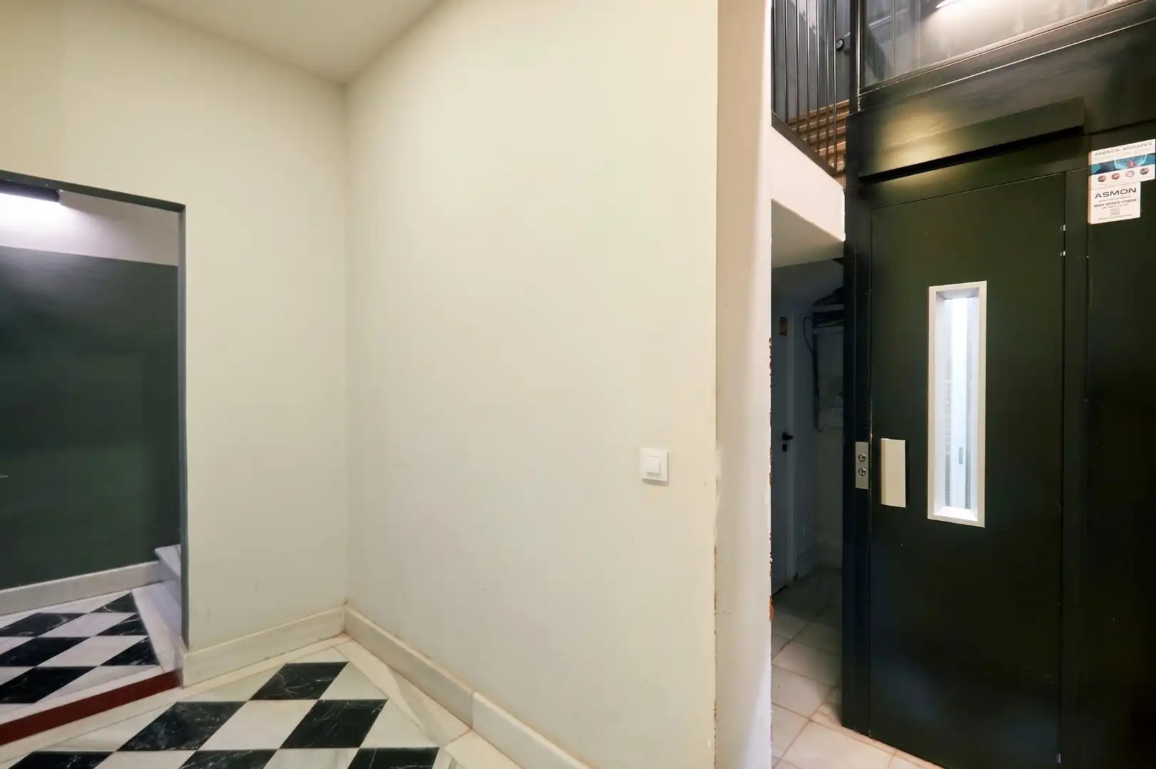 Flat for sale in Barcelona  with Air Conditioner, Heating and Parquet flooring