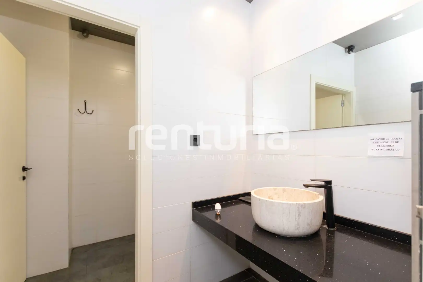 Baño de Local de alquiler en Valencia con Terraza