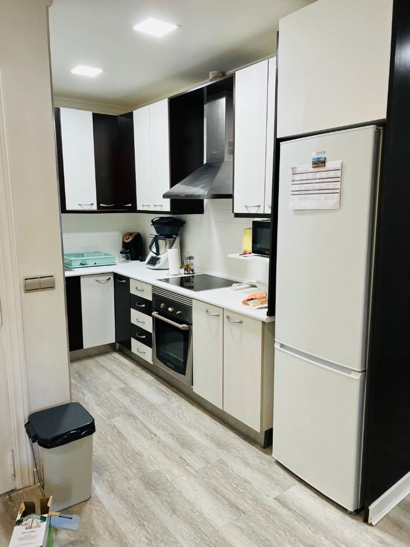 Cuina de Pis en venda en Valladolid Capital amb Calefacció i Moblat