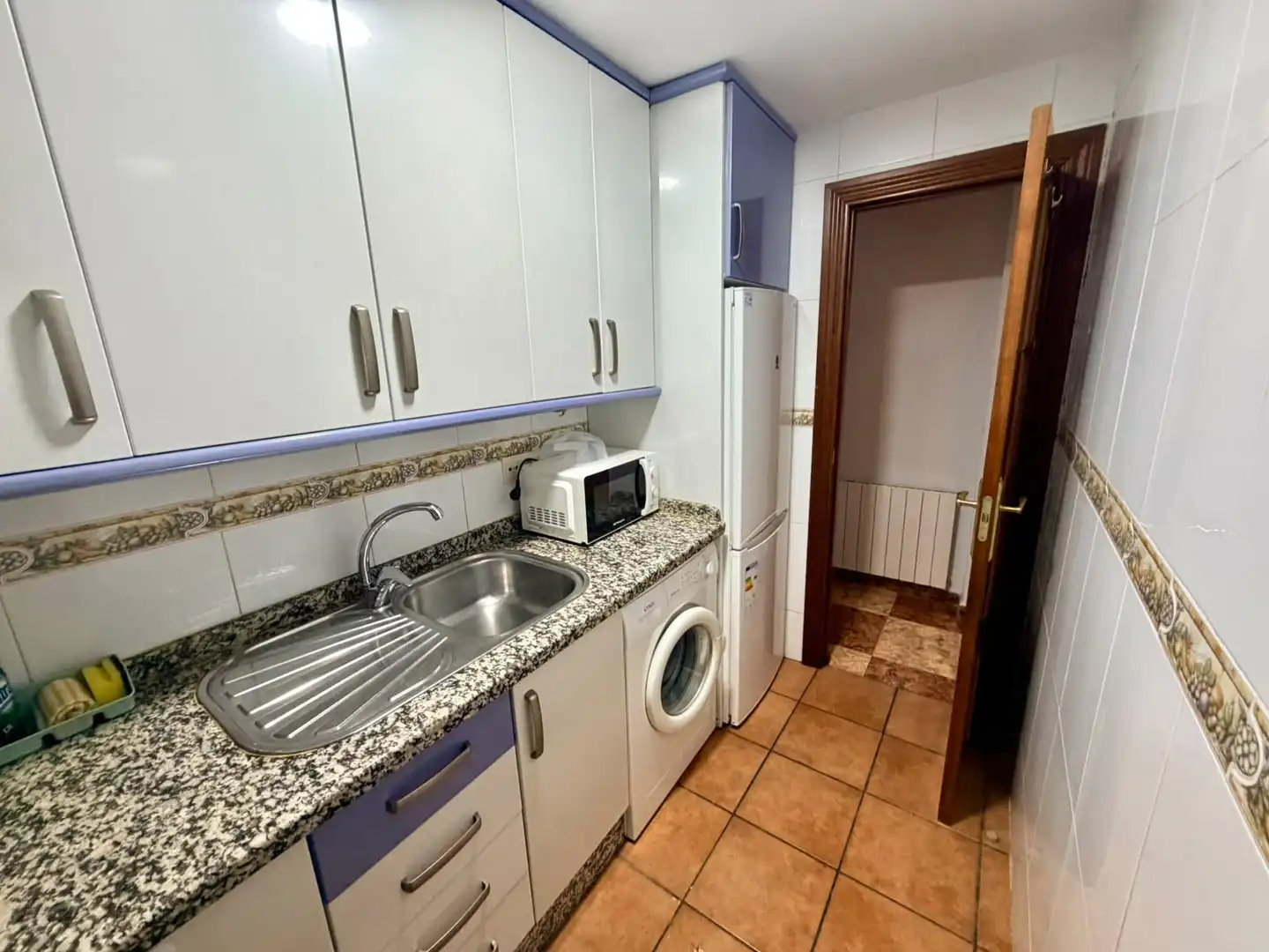 Kitchen of Flat for rent in Ronda