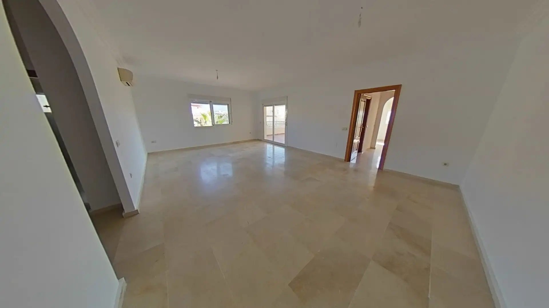 Sala de estar de Piso en venta en Mijas con Trastero y Piscina