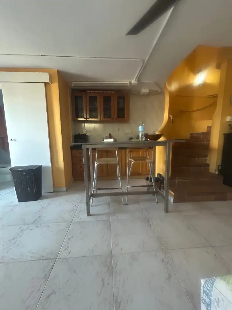 Cuina de Casa adosada en venda en Alhaurín de la Torre amb Aire condicionat, Jardí privat i Terrassa
