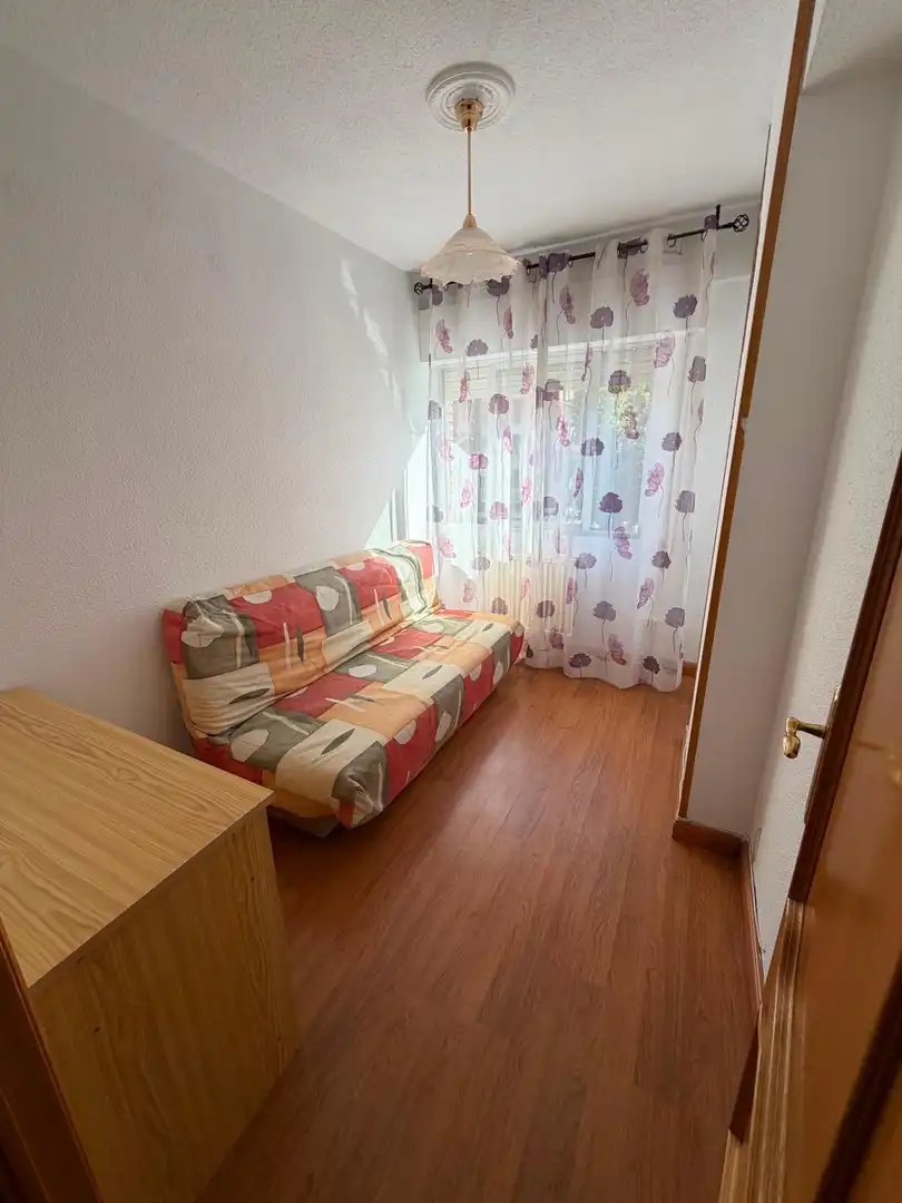Bedroom of Flat for sale in Móstoles  with Heating, Terrace and Furnished
