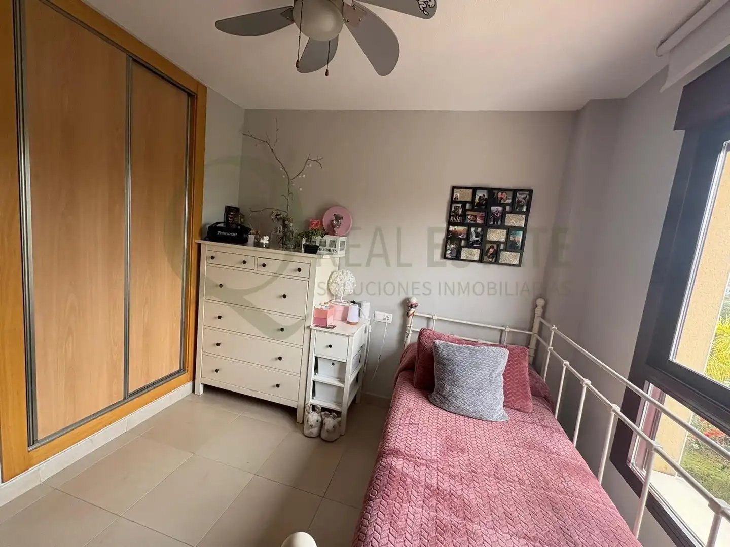 Bedroom of Flat for sale in Mutxamel  with Air Conditioner, Private garden and Terrace