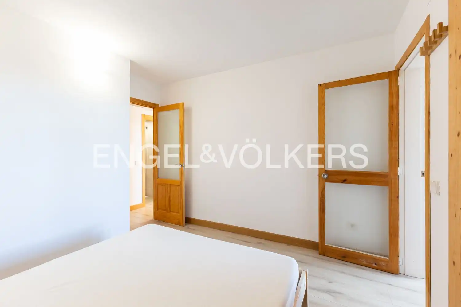 Schlafzimmer von Wohnung zum Verkauf in Valencia mit Heizung und Schwimmbad
