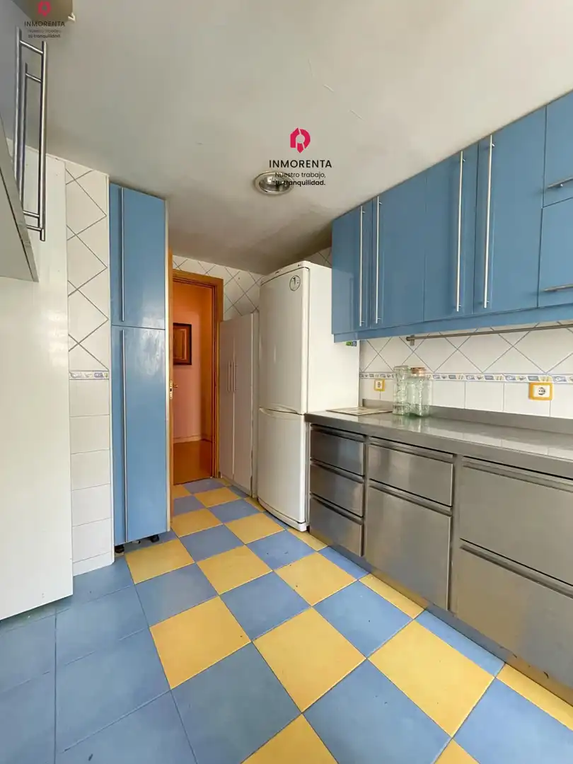 Cocina de Piso en venta en Fuenlabrada con Calefacción y Jardín privado