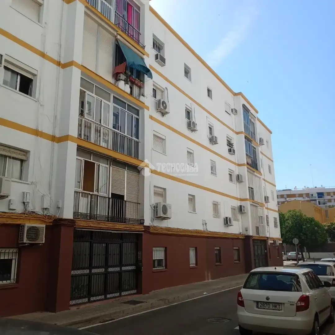 Exterior view of Flat for sale in Sevilla