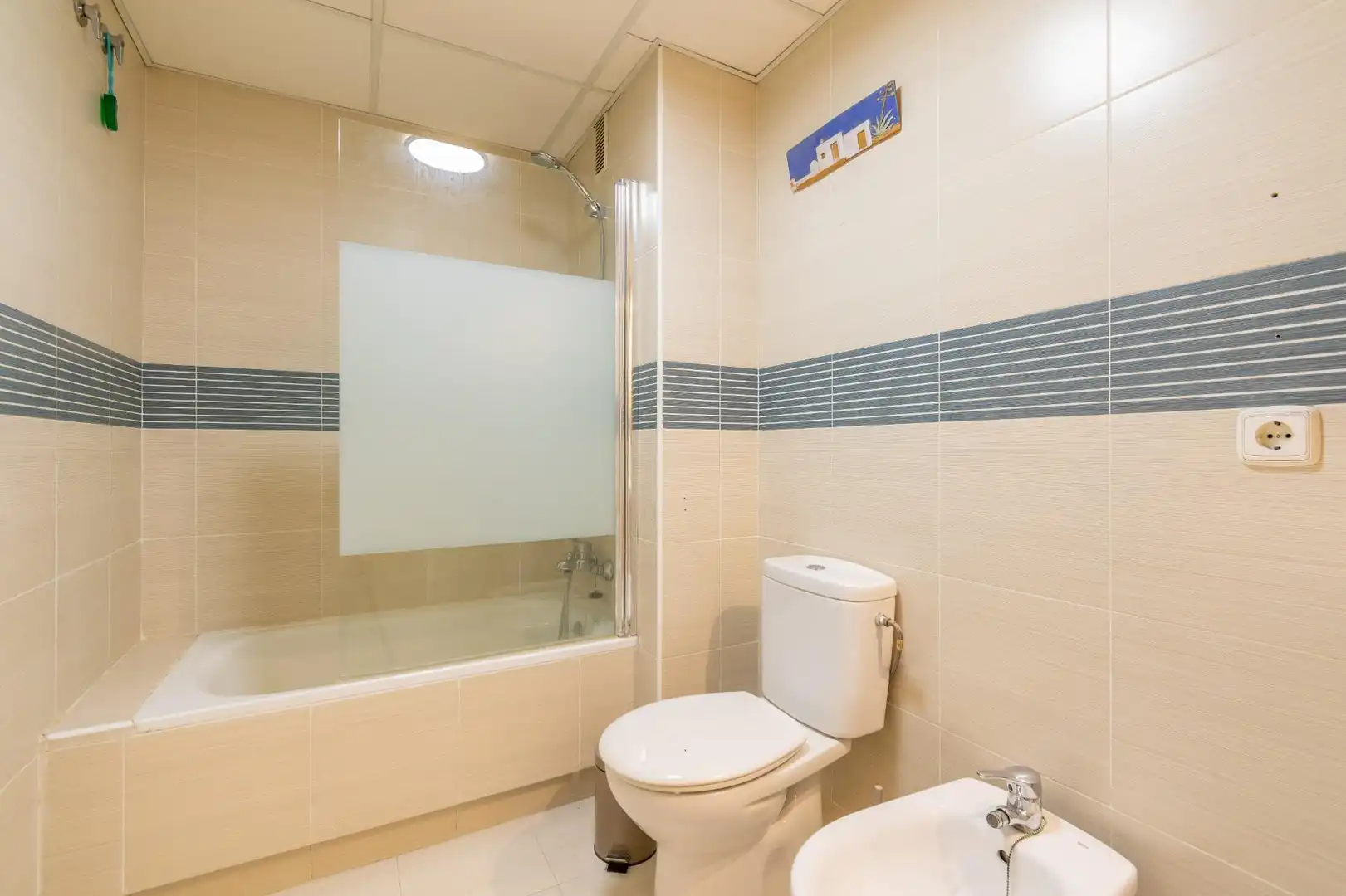 Baño de Piso en venta en Almería con Aire acondicionado, Calefacción y Balcón