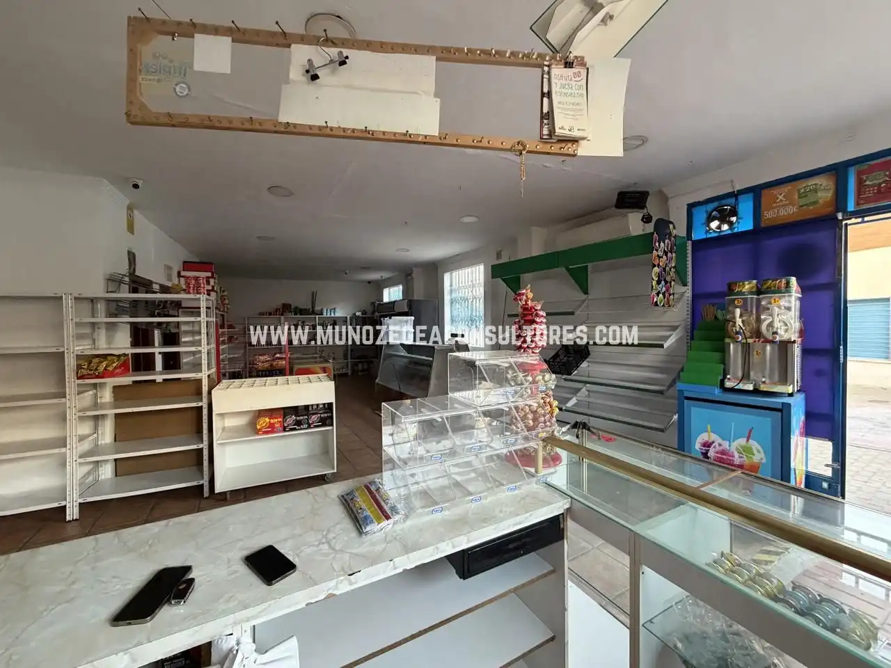 Commercial properties for sale in Lucena  with Air Conditioner