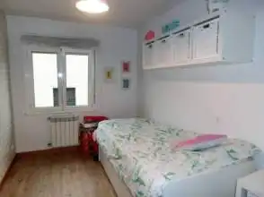 Schlafzimmer von Wohnung zur Miete in Gijón  mit Parkett, Möbliert und Waschmaschine