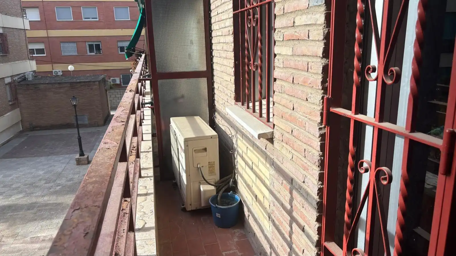 Balcony of Flat for sale in Sevilla  with Air Conditioner, Private garden and Furnished