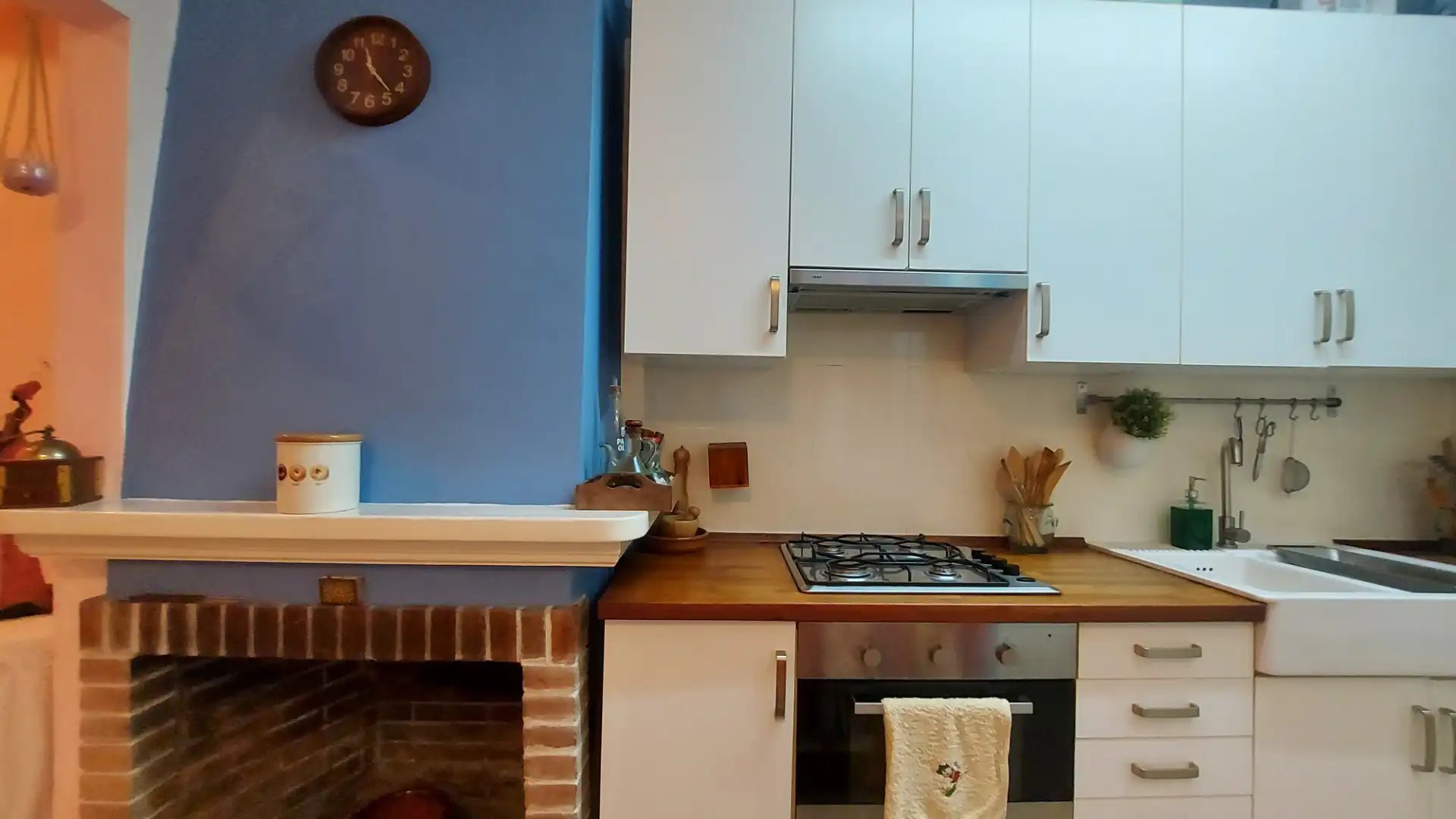 Cocina de Casa adosada en venta en Caldes d'Estrac con Calefacción, Parquet y Amueblado