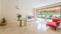 Living room of Flat for sale in  Madrid Capital  with Terrace, Storage room and Swimming Pool