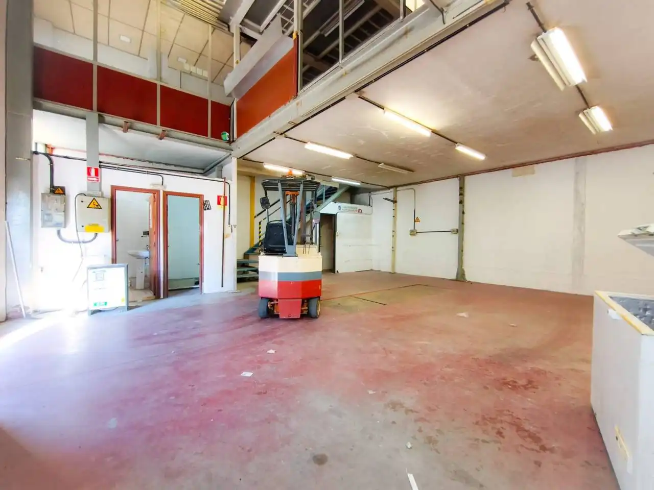Nau industrial en venda en Burgos