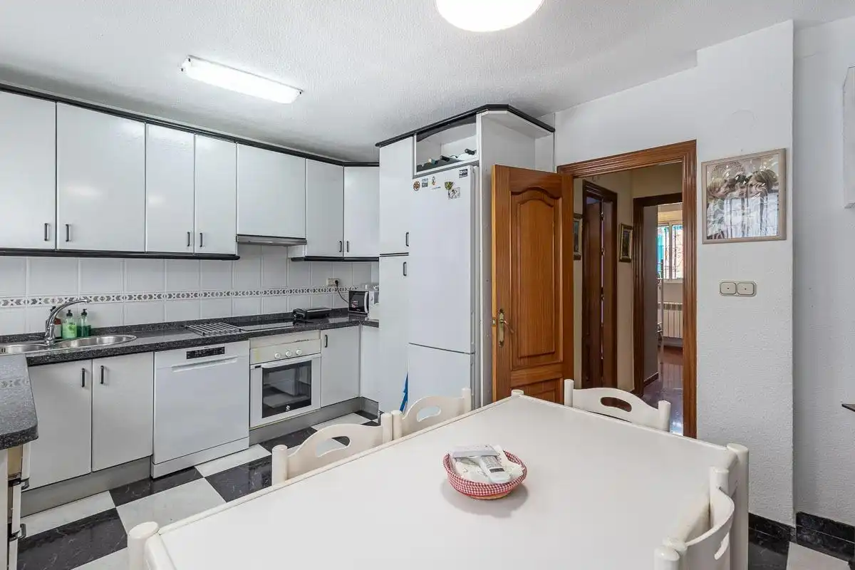 Kitchen of Attic for sale in Granada  with Air Conditioner and Terrace