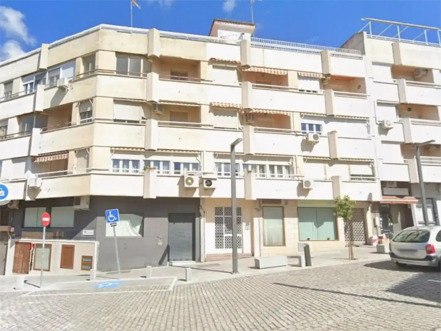 Vista exterior de Ático en venta en Mengíbar con Aire acondicionado y Amueblado