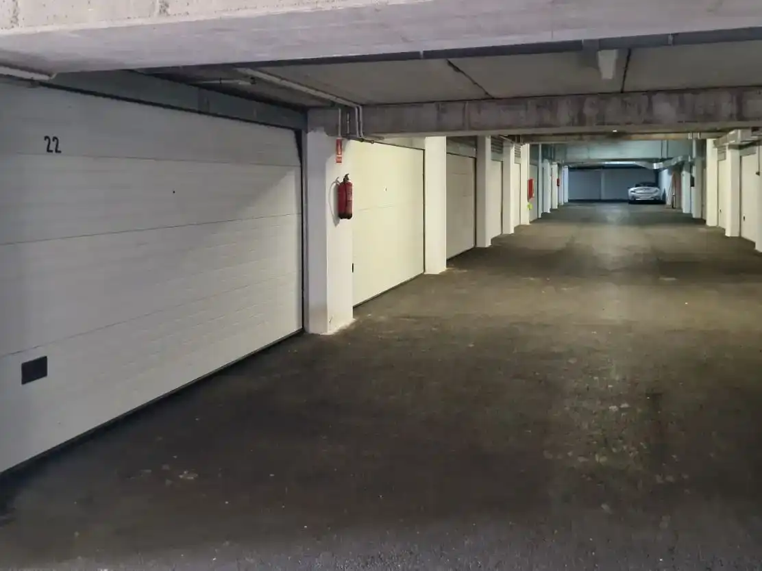Parking de Piso en venta en Adeje con Aire acondicionado, Piscina y Balcón
