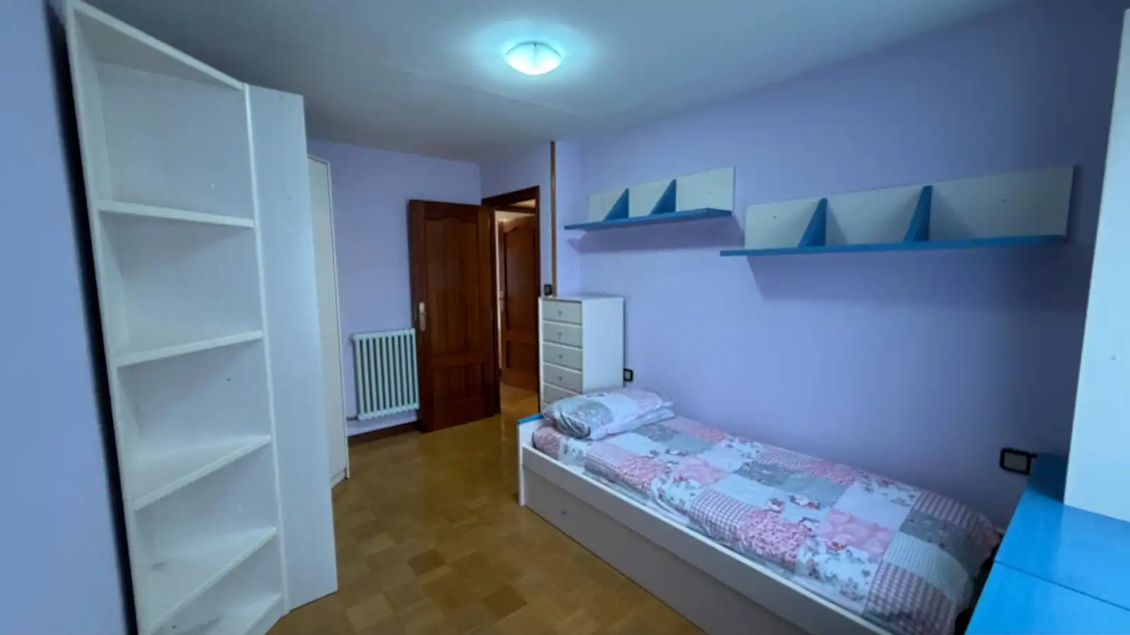 Habitación de Piso en venta en Vitoria - Gasteiz con Calefacción, Terraza y Trastero
