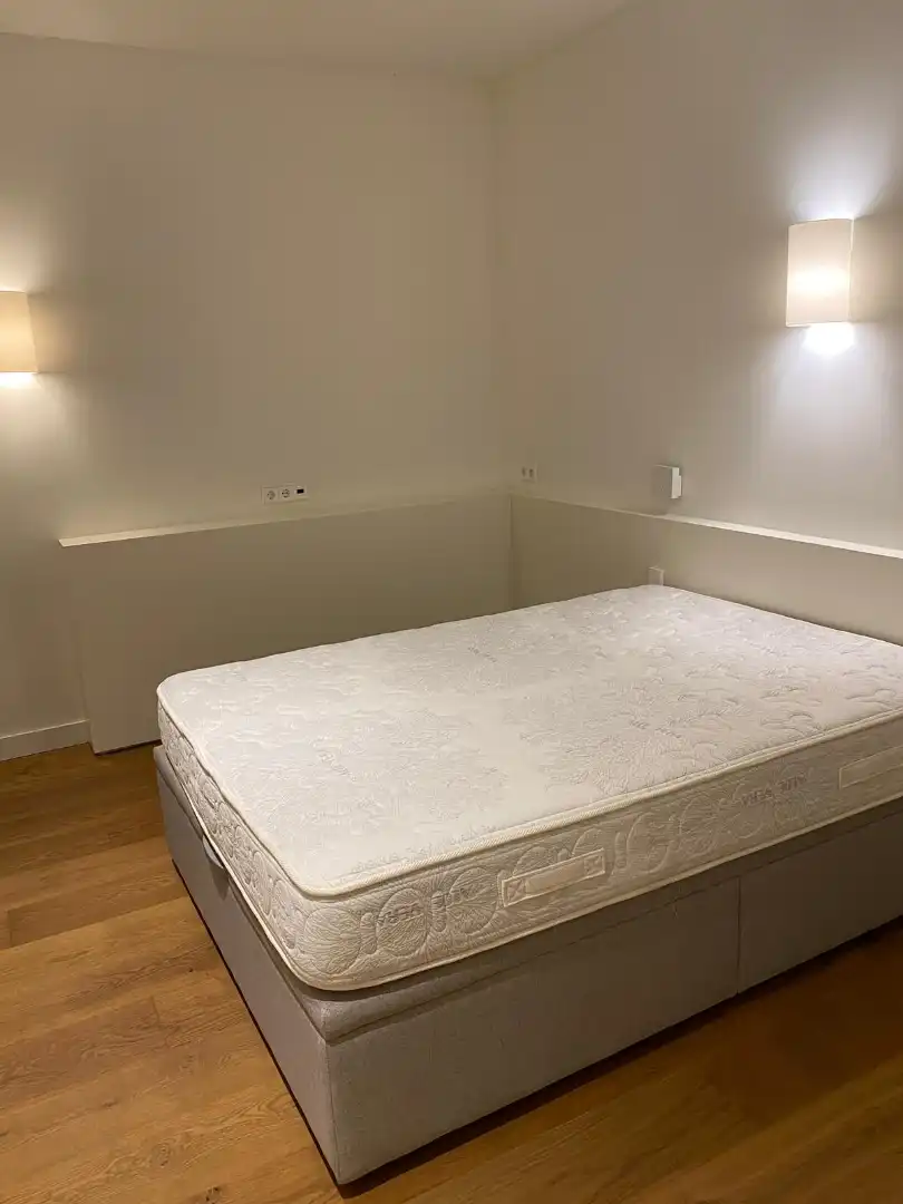 Schlafzimmer von Wohnung zur Miete in Barcelona mit Klimaanlage, Heizung und Parkett