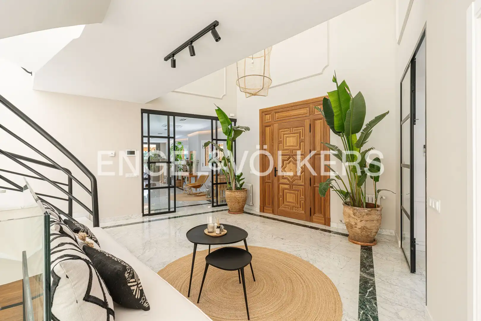Sala de estar de Casa o chalet en venta en Boadilla del Monte con Aire acondicionado, Calefacción y Jardín privado