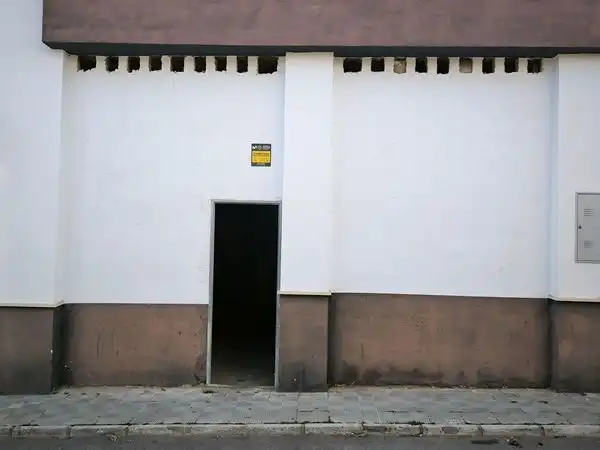 Locale commerciale in vendita a Calle Sorolla