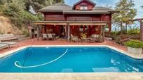 Piscina de Casa o xalet en venda en Arenys de Munt amb Calefacció, Terrassa i Piscina