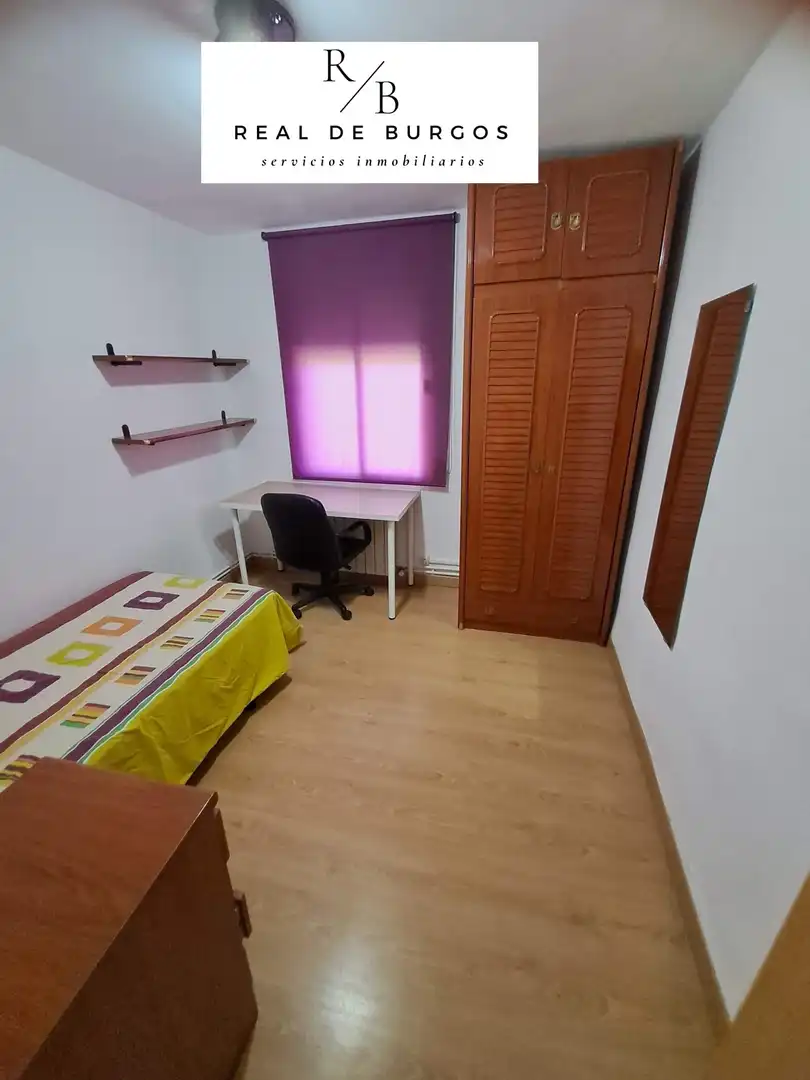 Bedroom of Flat for rent in Valladolid  with Heating, Terrace and Furnished